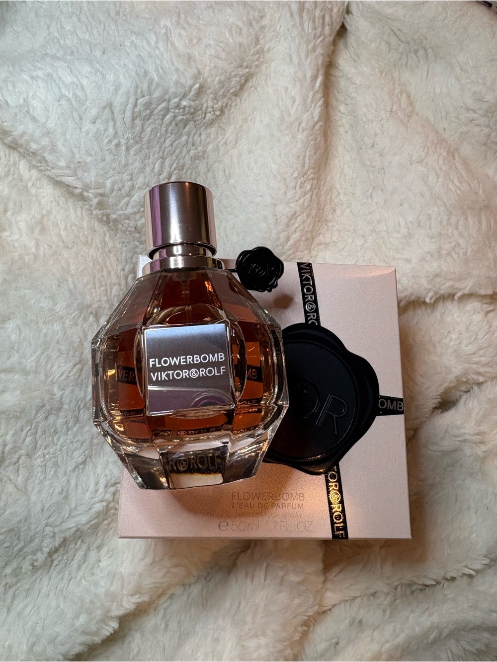Viktor & Rolf Flowerbomb EDP